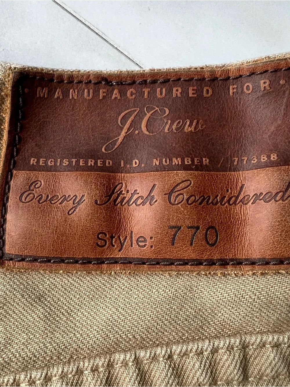 J. Crew Beige/Tan Straight-Leg Jeans style 770 32x34